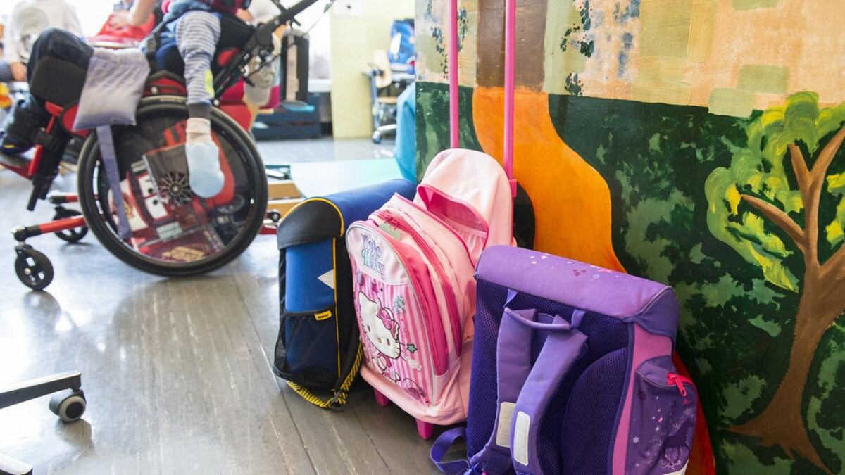 Discussion sur la prise en charge dans les écoles des Enfants handicapés